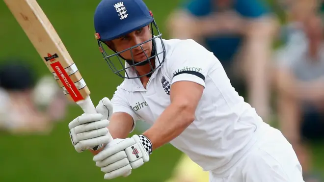 两者的对决 两者的对决